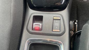 Vauxhall Corsa Electric 50kWh Design Hatchback 5dr Electric Auto (136 ps)