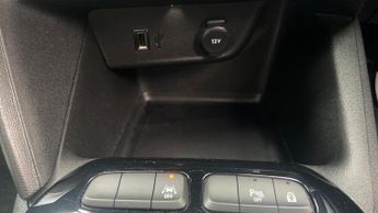 Vauxhall Corsa Electric 50kWh Design Hatchback 5dr Electric Auto (136 ps)