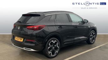 Vauxhall Grandland 1.2 Turbo Elite SUV 5dr Petrol Auto Euro 6 (s/s) (130 ps)
