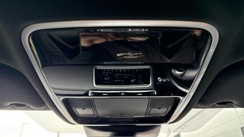 Land Rover Range Rover Velar 2.0 D240 R-Dynamic SE SUV 5dr Diesel Auto 4WD Euro 6 (s/s) (240