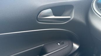 Fiat 600 1.2 MHEV SUV 5dr Petrol Hybrid e-DCT Euro 6 (s/s) (100 ps)