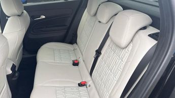 Fiat 600 1.2 MHEV La Prima SUV 5dr Petrol Hybrid e-DCT Euro 6 (s/s) (136 