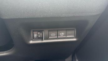 Fiat 600 1.2 MHEV La Prima SUV 5dr Petrol Hybrid e-DCT Euro 6 (s/s) (136 