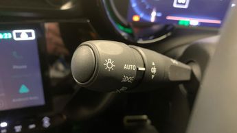 Alfa Romeo Junior 54kWh Elettrica Veloce SUV 5dr Electric Auto (280 ps)