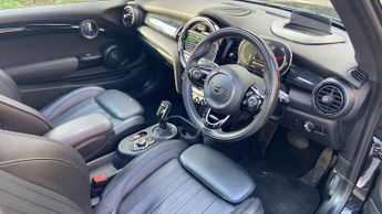 Mini Electric Hatch Cooper SE 32.6kWh Level 3 Hatchback 3dr Electric Auto (184 ps)