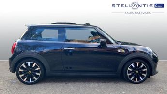 Mini Electric Hatch Cooper SE 32.6kWh Level 3 Hatchback 3dr Electric Auto (184 ps)