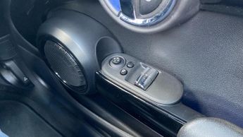 Mini Electric Hatch Cooper SE 32.6kWh Level 3 Hatchback 3dr Electric Auto (184 ps)
