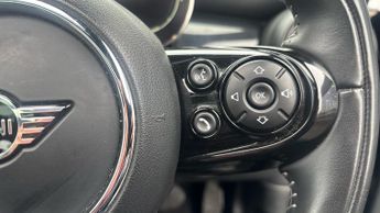 Mini Electric Hatch Cooper SE 32.6kWh Level 3 Hatchback 3dr Electric Auto (184 ps)