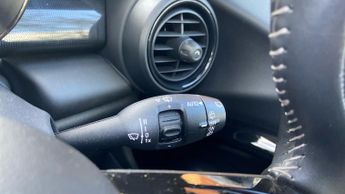 Mini Electric Hatch Cooper SE 32.6kWh Level 3 Hatchback 3dr Electric Auto (184 ps)