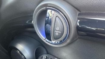 Mini Electric Hatch Cooper SE 32.6kWh Level 3 Hatchback 3dr Electric Auto (184 ps)