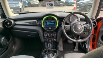 Mini Hatch 1.5 Cooper Hatchback 3dr Petrol Steptronic Euro 6 (s/s) (136 ps)