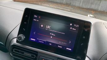 Vauxhall Combo Life 1.2 Turbo SE MPV 5dr Petrol Auto Euro 6 (s/s) (130 ps)