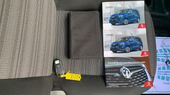 Vauxhall Combo Life 1.2 Turbo SE MPV 5dr Petrol Auto Euro 6 (s/s) (130 ps)
