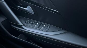 Peugeot 208 50kWh GT Premium Hatchback 5dr Electric Auto (136 ps)