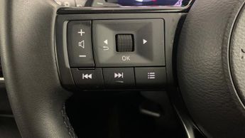 Nissan Qashqai 1.3 DIG-T MHEV N-Connecta SUV 5dr Petrol Hybrid XTRON Euro 6 (s/