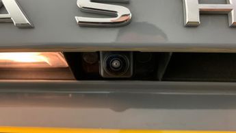 Nissan Qashqai 1.3 DIG-T MHEV N-Connecta SUV 5dr Petrol Hybrid XTRON Euro 6 (s/