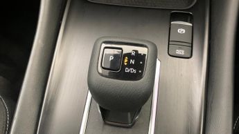 Nissan Qashqai 1.3 DIG-T MHEV N-Connecta SUV 5dr Petrol Hybrid XTRON Euro 6 (s/