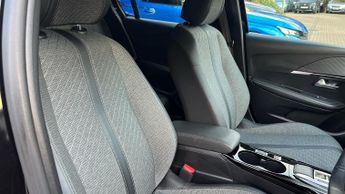 Peugeot 208 50kWh E-Style Hatchback 5dr Electric Auto (7.4kW Charger) (136 p