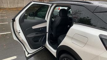Peugeot 3008 SUV 1.6 14.2kWh GT SUV 5dr Petrol Plug-in Hybrid e-EAT Euro 6 (s/s) 