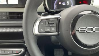 Fiat 600 1.2 MHEV La Prima SUV 5dr Petrol Hybrid e-DCT Euro 6 (s/s) (100 