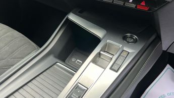 Peugeot 308 54kWh GT Hatchback 5dr Electric Auto (156 ps)