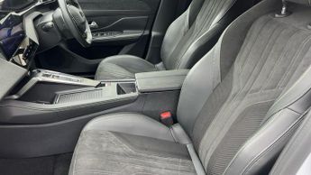 Peugeot 308 54kWh GT Hatchback 5dr Electric Auto (156 ps)