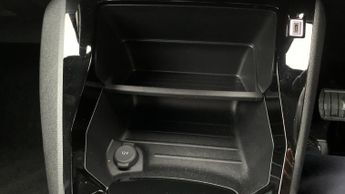 Peugeot 2008 54kWh Active SUV 5dr Electric Auto (7kW Charger) (156 ps)