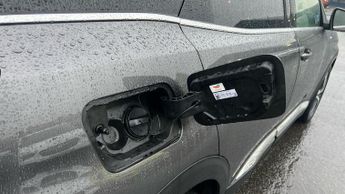 Peugeot 3008 SUV 1.2 HYBRID GT SUV 5dr Petrol Hybrid e-DSC6 Euro 6 (s/s) (136 ps)