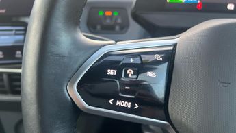 Volkswagen Id.3 Pro 58kWh Life Hatchback 5dr Electric Auto (145 ps)