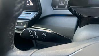 Volkswagen Id.3 Pro 58kWh Life Hatchback 5dr Electric Auto (145 ps)