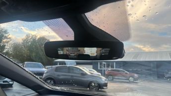 Volkswagen Id.3 Pro 58kWh Life Hatchback 5dr Electric Auto (145 ps)