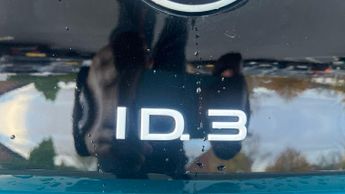 Volkswagen Id.3 Pro 58kWh Life Hatchback 5dr Electric Auto (145 ps)