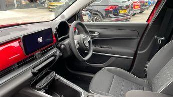 Fiat 600 1.2 MHEV SUV 5dr Petrol Hybrid e-DCT Euro 6 (s/s) (100 ps)