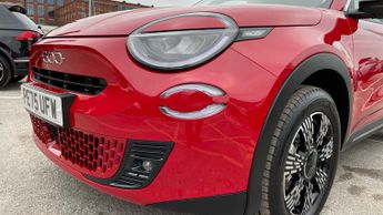Fiat 600 1.2 MHEV SUV 5dr Petrol Hybrid e-DCT Euro 6 (s/s) (100 ps)