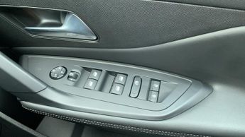 Peugeot 308 Sw 1.6 12.4kWh Allure Estate 5dr Petrol Plug-in Hybrid e-EAT Euro 6