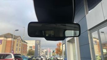 Vauxhall Combo Life Electric 50kWh Ultimate MPV 5dr Electric Auto (7.4kW Charger) (136 ps)