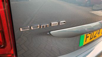 Vauxhall Combo Life Electric 50kWh Ultimate MPV 5dr Electric Auto (7.4kW Charger) (136 ps)