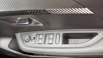 Peugeot 208 50kWh E-Style Hatchback 5dr Electric Auto (7.4kW Charger) (136 p