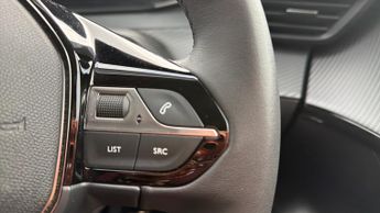 Peugeot 208 50kWh E-Style Hatchback 5dr Electric Auto (7.4kW Charger) (136 p