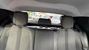 Peugeot 208 50kWh E-Style Hatchback 5dr Electric Auto (7.4kW Charger) (136 p