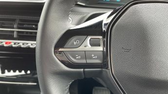 Peugeot 208 50kWh E-Style Hatchback 5dr Electric Auto (7.4kW Charger) (136 p