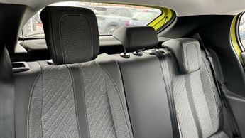 Peugeot 208 50kWh E-Style Hatchback 5dr Electric Auto (7.4kW Charger) (136 p