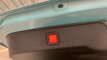 Fiat 600 1.2 MHEV La Prima SUV 5dr Petrol Hybrid e-DCT Euro 6 (s/s) (100 