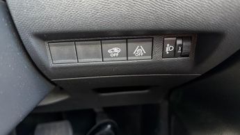 Peugeot 208 50kWh E-Style Hatchback 5dr Electric Auto (7.4kW Charger) (136 p