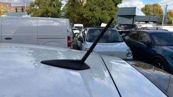 Peugeot 208 50kWh E-Style Hatchback 5dr Electric Auto (7.4kW Charger) (136 p