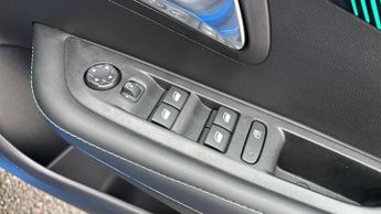 Peugeot 208 50kWh Allure Premium Hatchback 5dr Electric Auto (7kW Charger) (