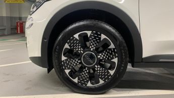 Fiat 600 1.2 MHEV La Prima SUV 5dr Petrol Hybrid e-DCT Euro 6 (s/s) (100 