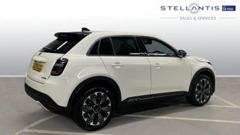 Fiat 600 1.2 MHEV La Prima SUV 5dr Petrol Hybrid e-DCT Euro 6 (s/s) (100 