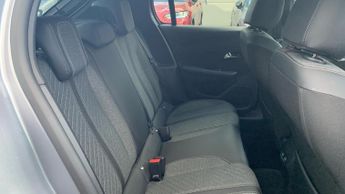 Peugeot 208 50kWh E-Style Hatchback 5dr Electric Auto (7.4kW Charger) (136 p