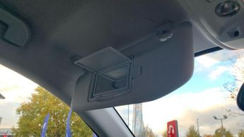 Peugeot 208 50kWh E-Style Hatchback 5dr Electric Auto (7.4kW Charger) (136 p